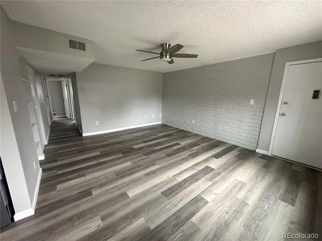 6800 E Tennessee Avenue #212 Denver, CO 80224