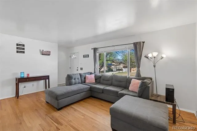 1856 S Urban Way Lakewood, CO 80228