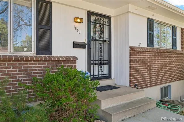 1856 S Urban Way Lakewood, CO 80228