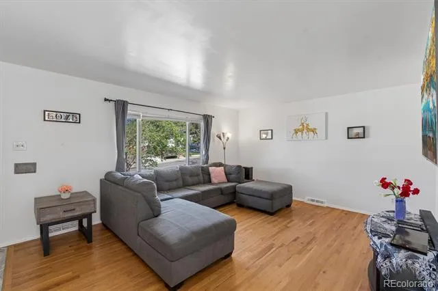 1856 S Urban Way Lakewood, CO 80228
