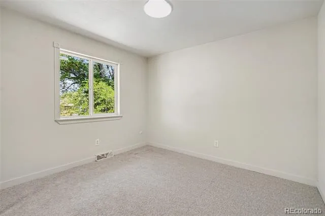 1174 Olathe Street Aurora, CO 80011