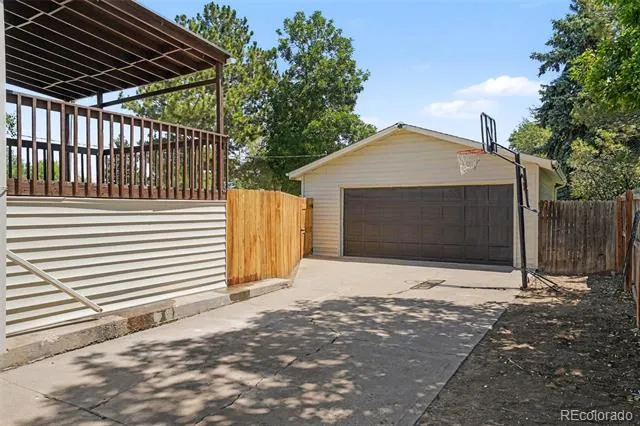 1174 Olathe Street Aurora, CO 80011