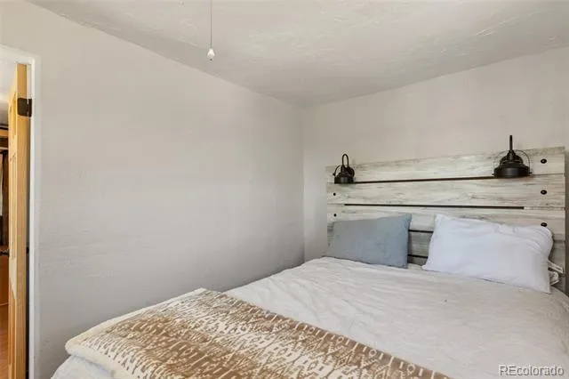 185 Canyon Drive Florissant, CO 80816