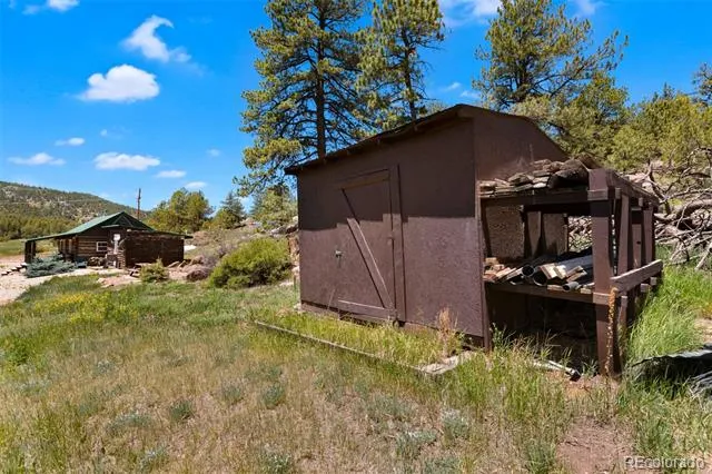 185 Canyon Drive Florissant, CO 80816