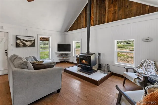 185 Canyon Drive Florissant, CO 80816