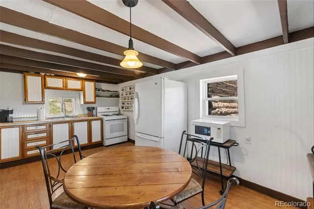 185 Canyon Drive Florissant, CO 80816