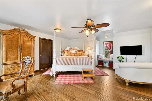 549 Mohawk Heights Florissant, CO 80816