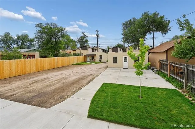 2219 Nevada Avenue Colorado Springs, CO 80907