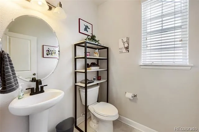 4949 S Valdai Way Aurora, CO 80015