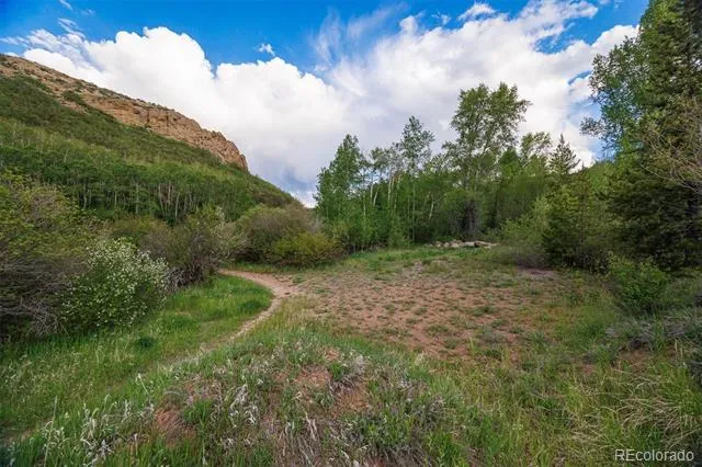 22090 County Road 212 Oak Creek, CO 80467
