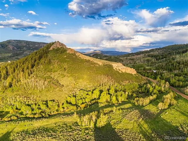 22090 County Road 212 Oak Creek, CO 80467
