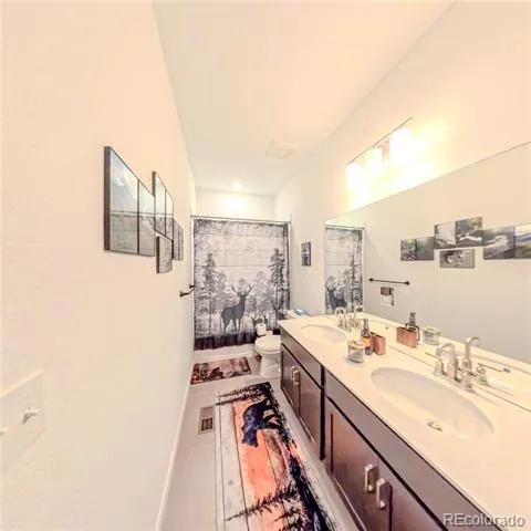 2865 Oxley Street Strasburg, CO 80136