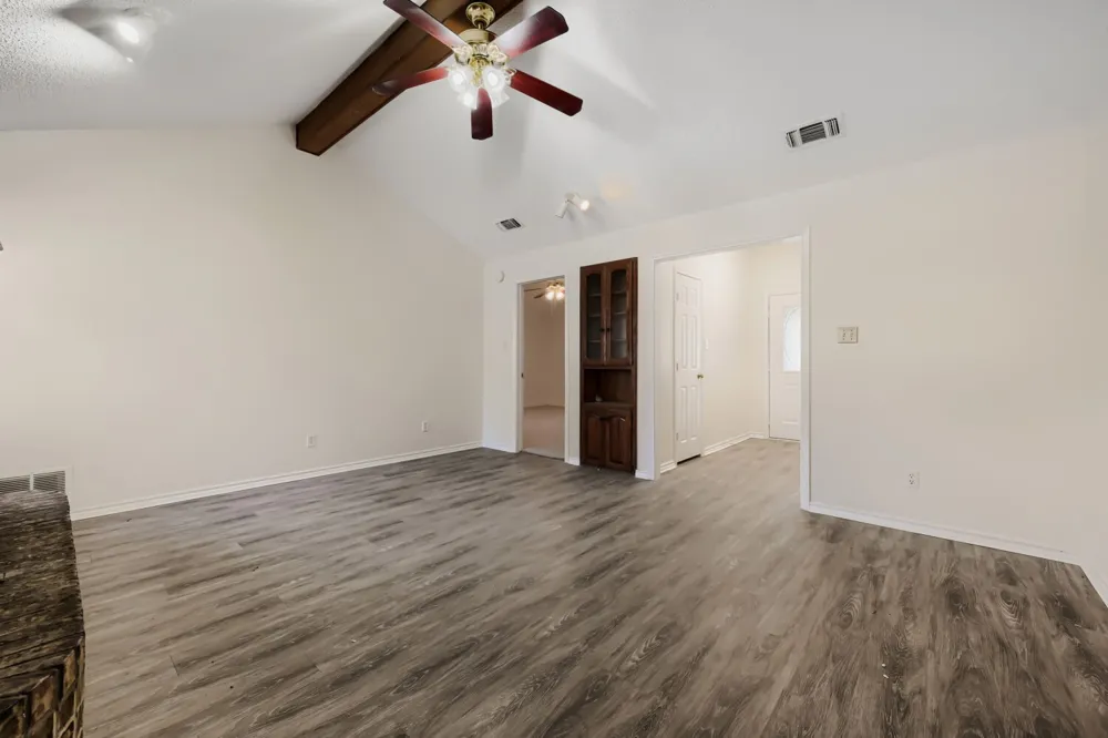 315 Tanglewood Street Denton, TX 76207