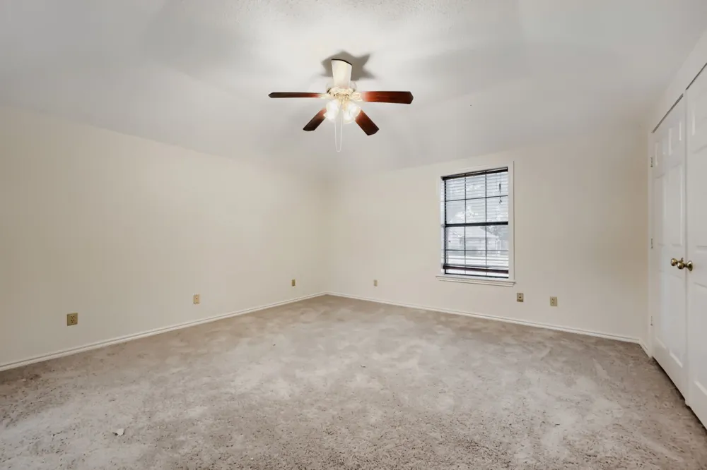 315 Tanglewood Street Denton, TX 76207