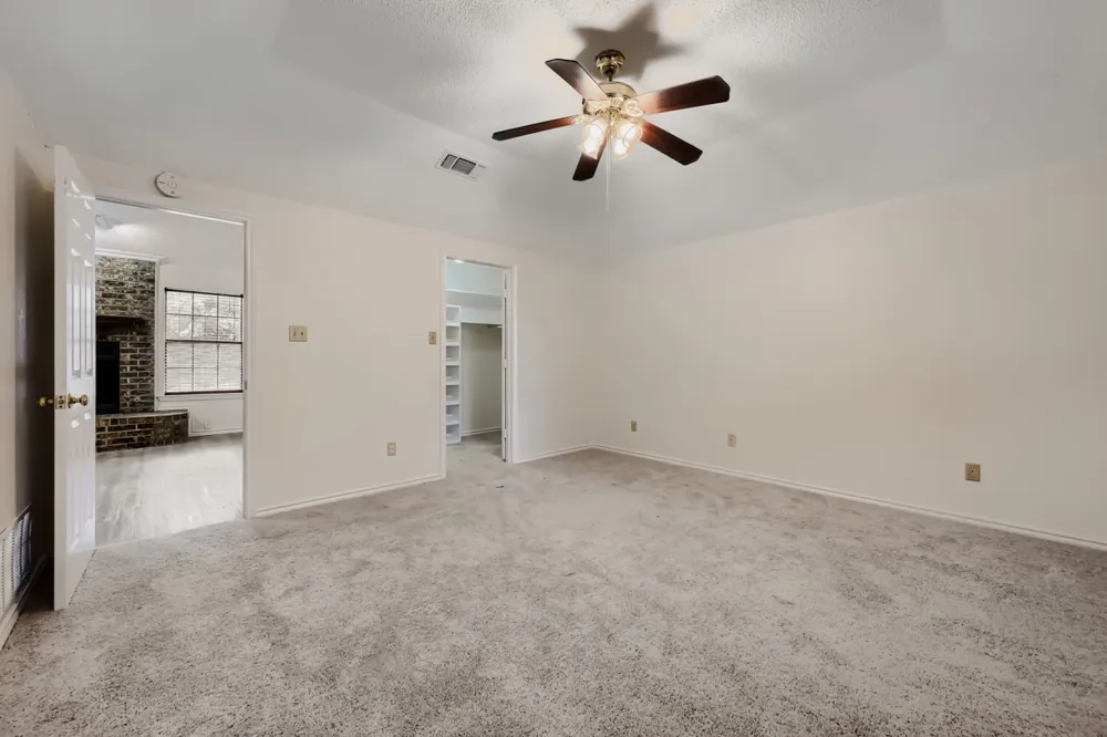 315 Tanglewood Street Denton, TX 76207