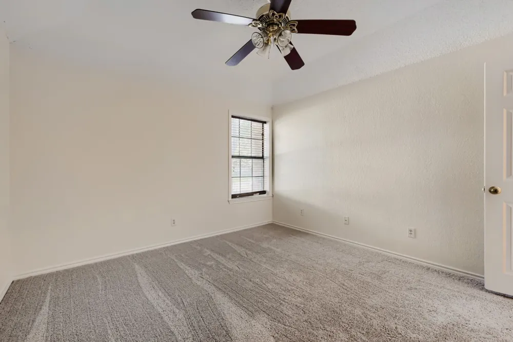 315 Tanglewood Street Denton, TX 76207
