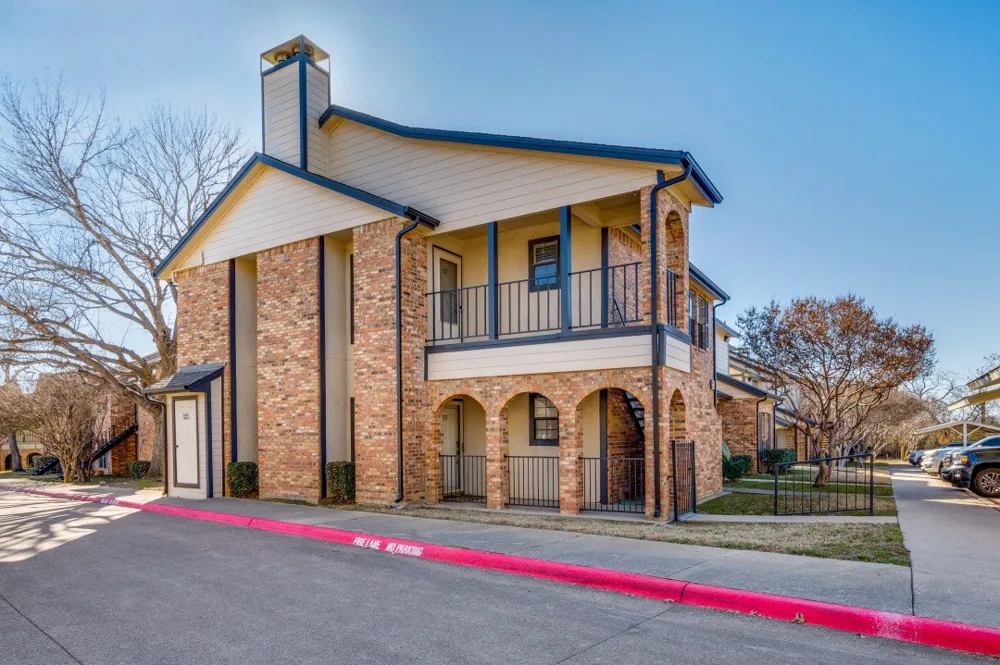 2835 Keller Springs #502 Carrollton, TX 75006