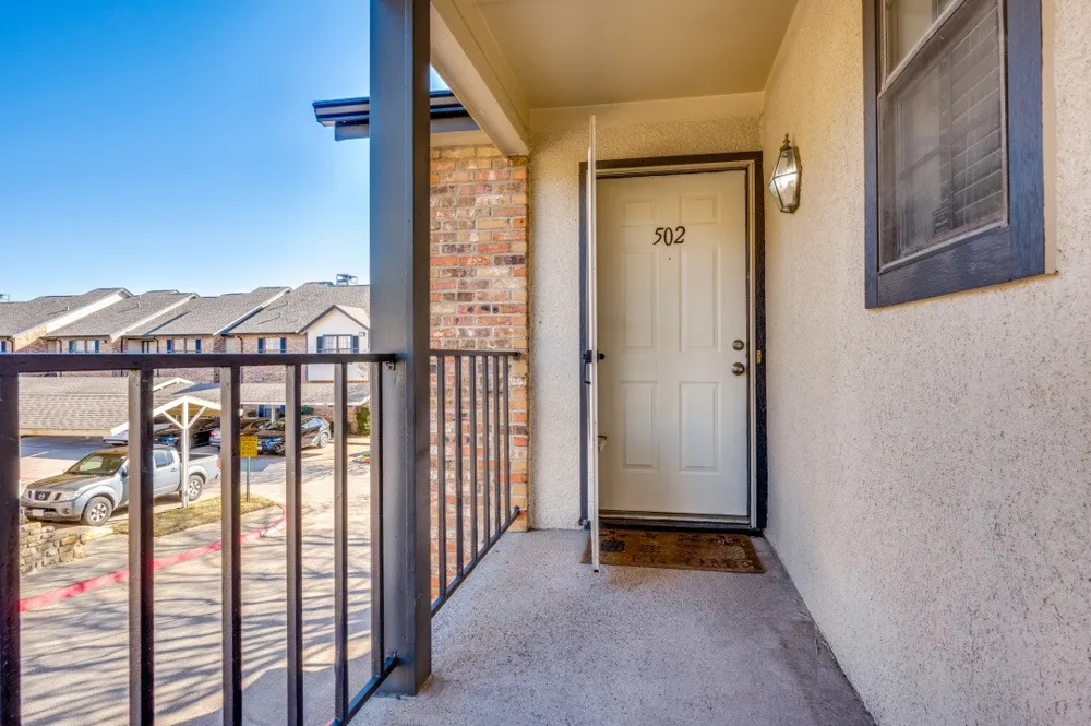2835 Keller Springs #502 Carrollton, TX 75006