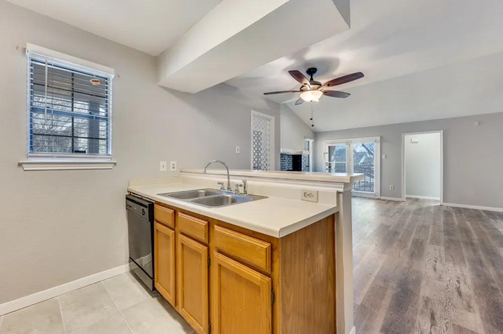 2835 Keller Springs #502 Carrollton, TX 75006