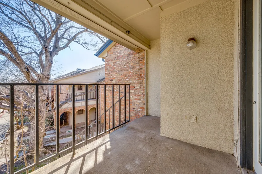 2835 Keller Springs #502 Carrollton, TX 75006