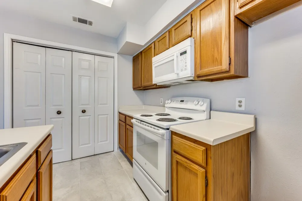 2835 Keller Springs #502 Carrollton, TX 75006