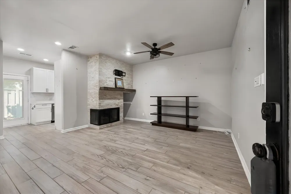 2730 Silver Creek Drive #128 Arlington, TX 76006