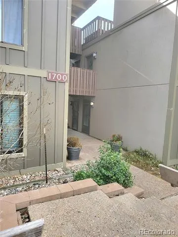 2525 S Dayton Way #1705 Denver, CO 80231