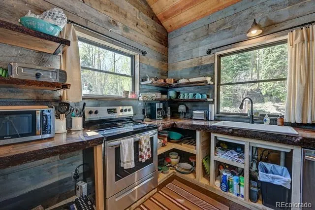 22525 Barnhill Street Salida, CO 81201