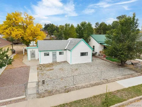 813 W 2nd Street