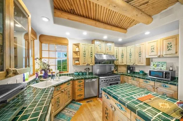8221 Cuerna Verde Road Rye, CO 81069