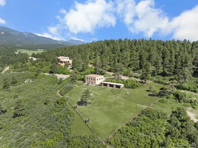 8221 Cuerna Verde Road Rye, CO 81069