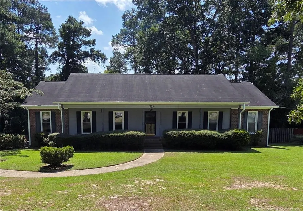 724 Galloway Drive Fayetteville, NC 28303