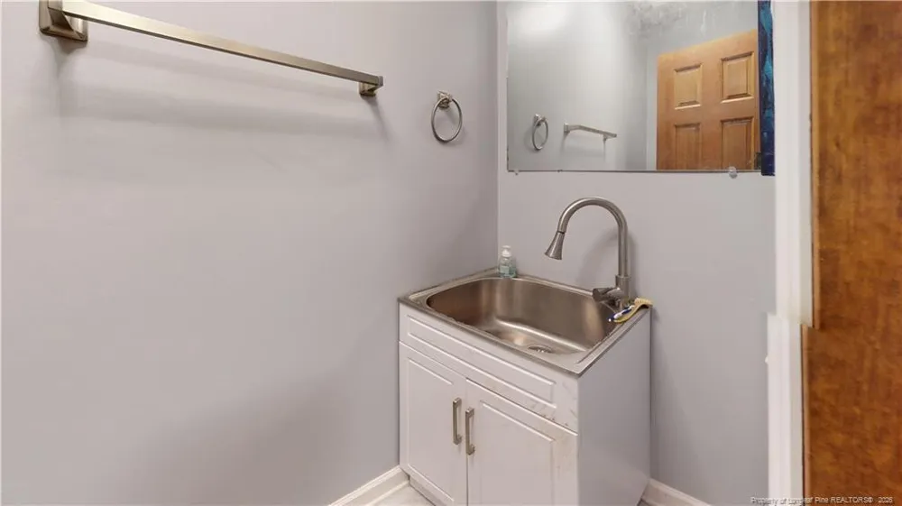 724 Galloway Drive Fayetteville, NC 28303