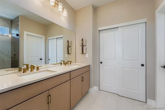 55043 E 27th Avenue Strasburg, CO 80136