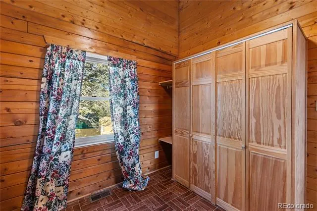 730 Cheyenne Creek Lake George, CO 80827