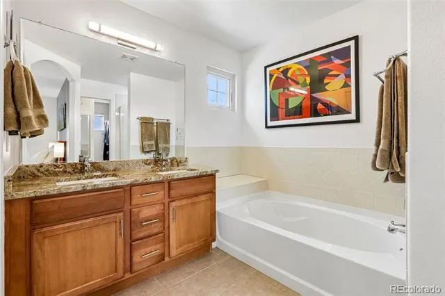 7544 S Quatar Way Aurora, CO 80016
