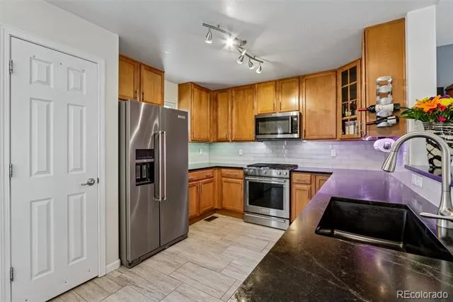 7544 S Quatar Way Aurora, CO 80016