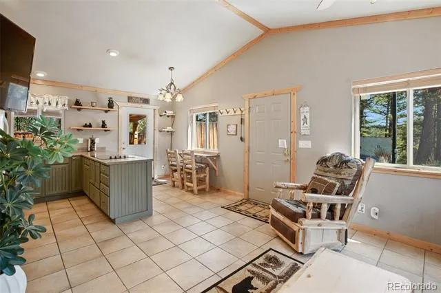 31 Handcart Circle Florissant, CO 80816