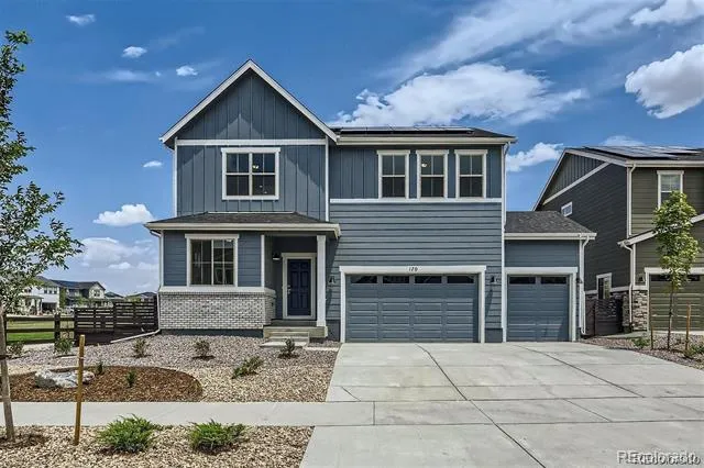 170 S Vandriver Way Aurora, CO 80018