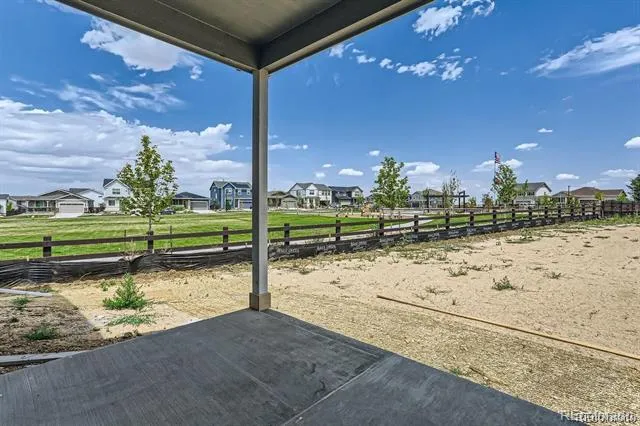 170 S Vandriver Way Aurora, CO 80018