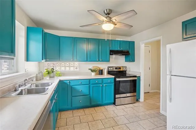 5457 E 36th Avenue Denver, CO 80207