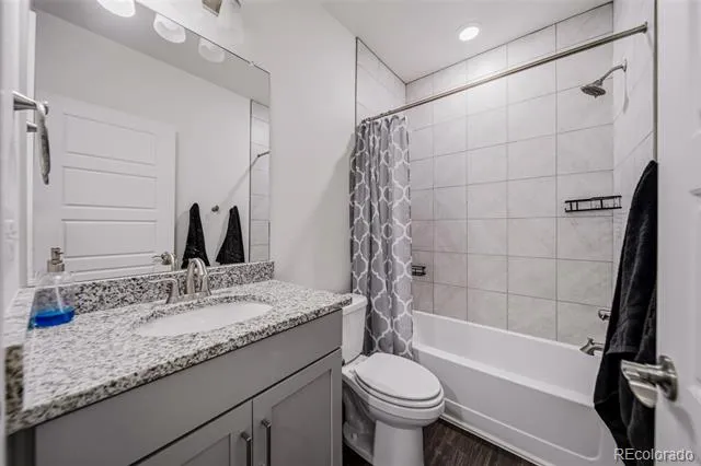 10178 Walden Court Commerce City, CO 80022
