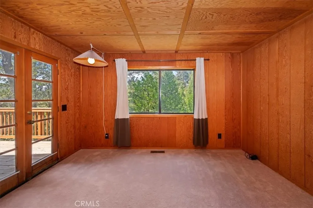 983 Teakwood Lake Arrowhead, CA 92352