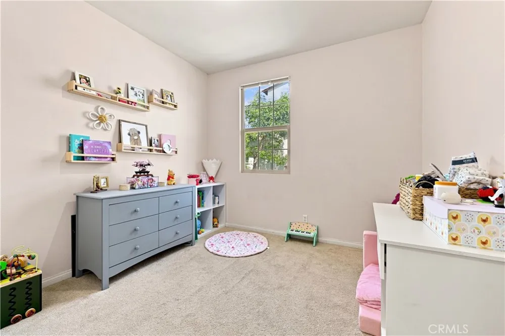 3268 S Westmont Lane #8 Ontario, CA 91761
