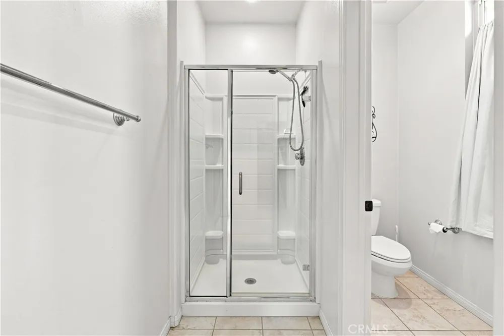 3268 S Westmont Lane #8 Ontario, CA 91761