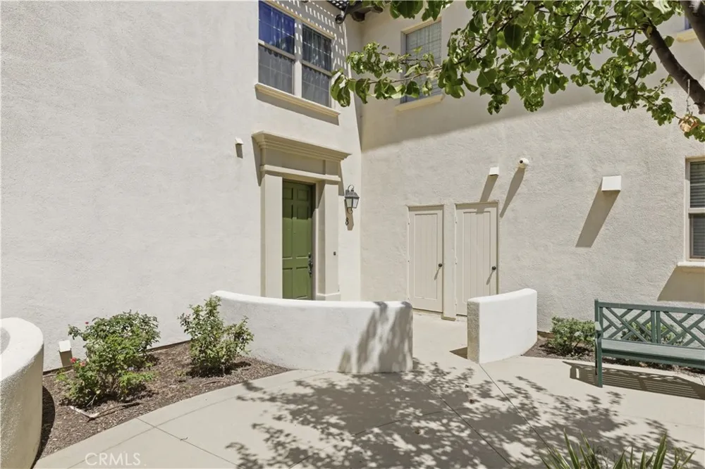 3268 S Westmont Lane #8 Ontario, CA 91761