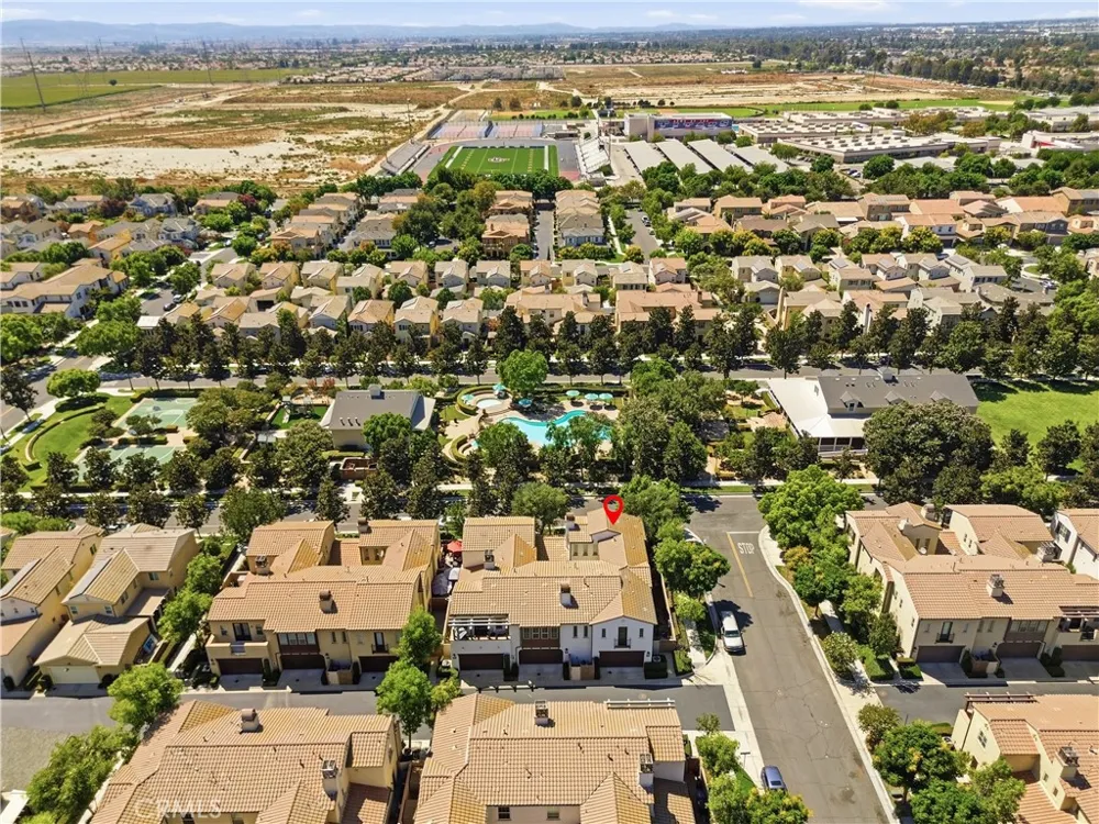 3268 S Westmont Lane #8 Ontario, CA 91761