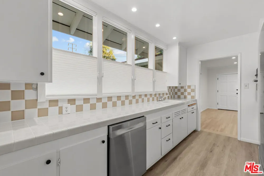 3760 Beethoven Street Los Angeles, CA 90066