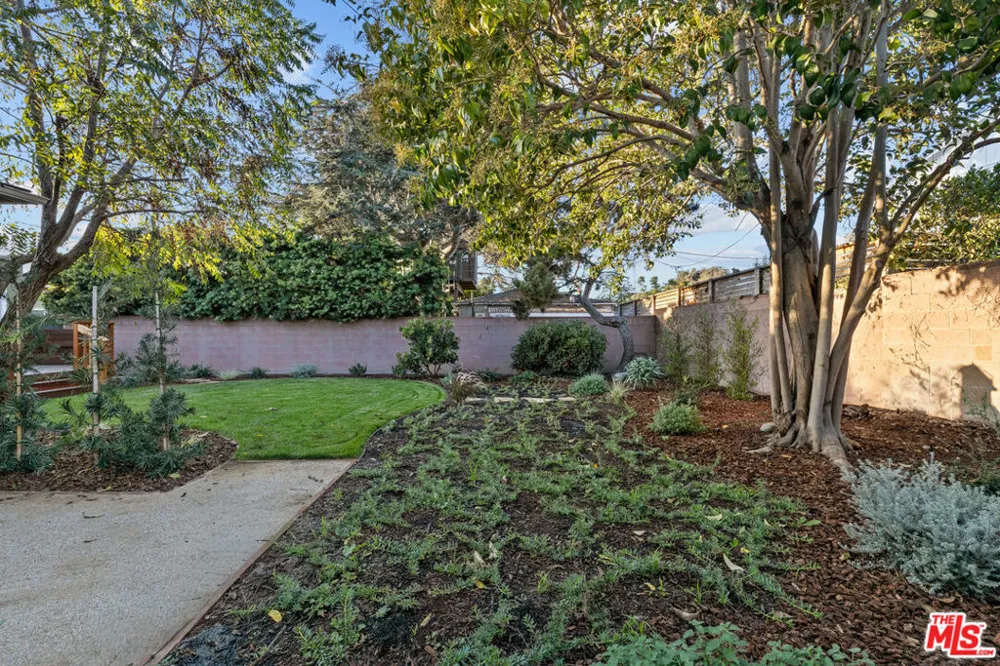 3760 Beethoven Street Los Angeles, CA 90066