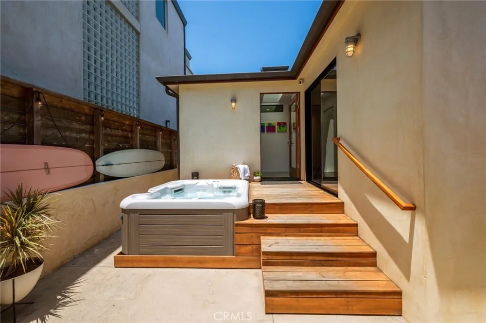 324 6th Street Manhattan Beach, CA 90266